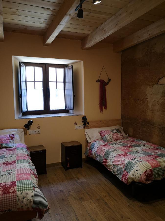 L' Abilleiru Albergue Rural Santibanez de Valdeiglesias Εξωτερικό φωτογραφία